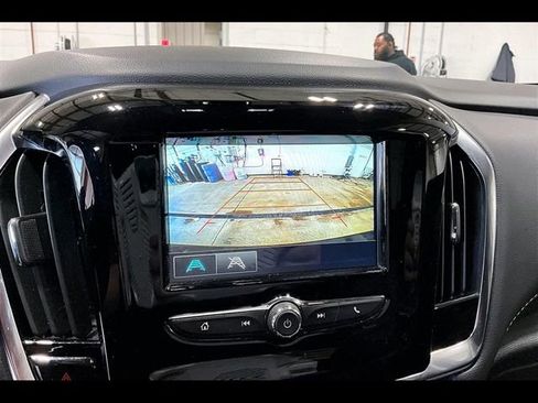 Used 2019 Chevrolet Traverse LT image 15