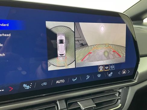 Certified 2026 Chevrolet Equinox EV RS FWD image 9