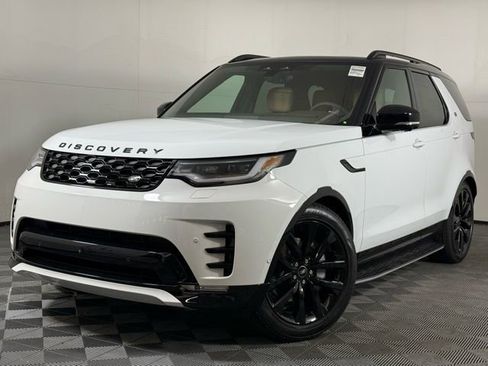 New 2026 Land Rover Discovery Dynamic SE image 1