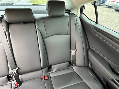 Used 2024 Lexus ES 300h w/ Premium Package FWD image 14