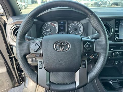 Used 2023 Toyota Tacoma TRD Off-Road AWD/4WD image 24
