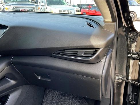 Used 2023 Buick Envision Avenir image 22