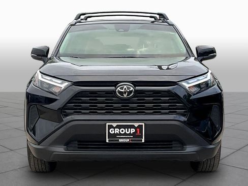 Used 2025 Toyota RAV4 XLE w/ Convenience Package image 4
