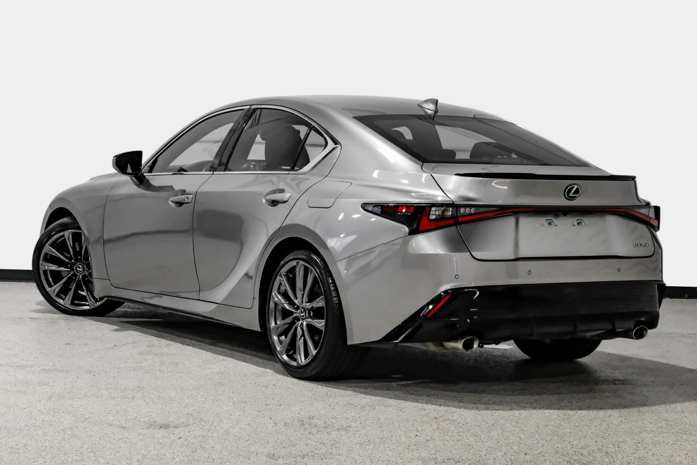 Used 2022 Lexus IS 350 F Sport w/ Accessory Package RWD image 8