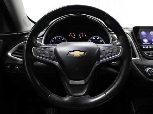 Used 2021 Chevrolet Malibu RS FWD image 11