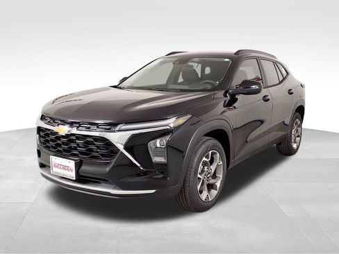 New 2026 Chevrolet Trax LT w/ Driver Confidence Package image 3