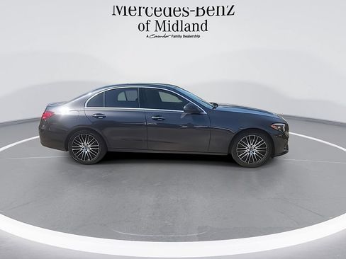 Used 2025 Mercedes-Benz C 300 Sedan image 9