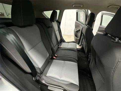 Certified 2018 Ford Escape SE image 21