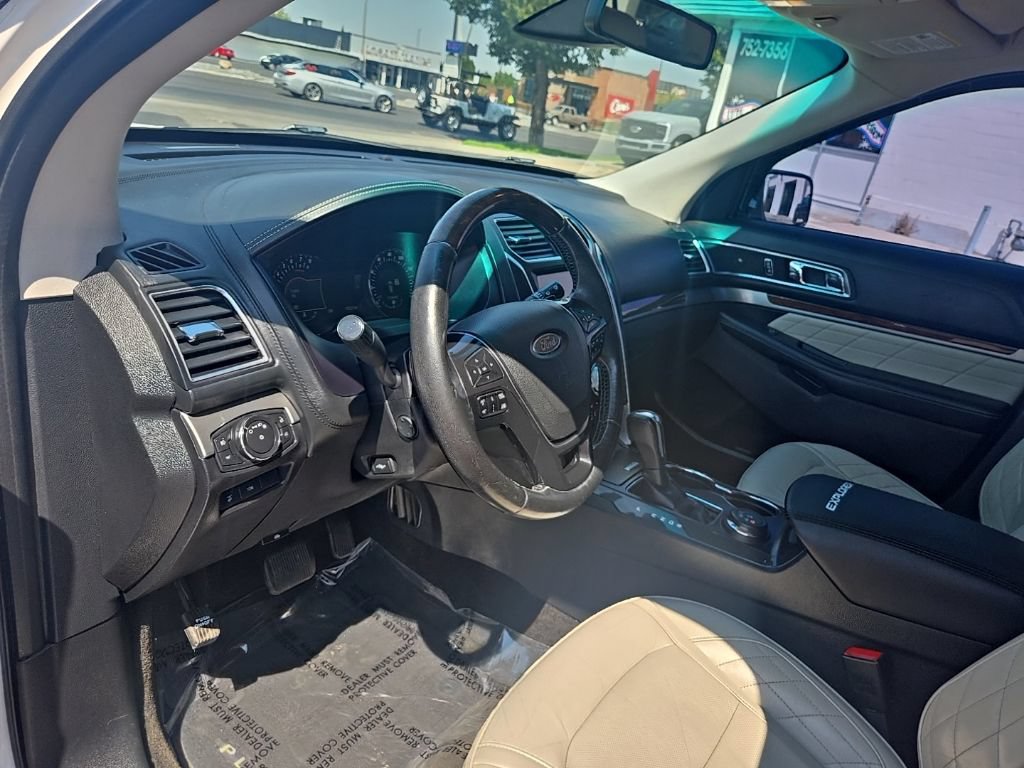 Used 2016 Ford Explorer Platinum AWD/4WD image 11