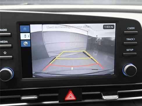 New 2026 Hyundai Elantra SE image 13