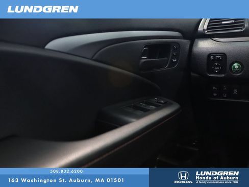 Used 2023 Honda Passport TrailSport image 31