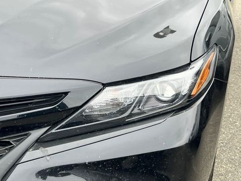 Used 2023 Toyota Camry SE FWD image 11