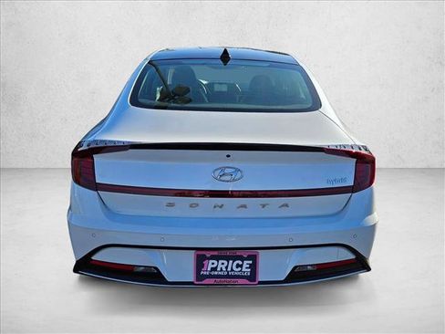 Used 2022 Hyundai Sonata Limited FWD image 7