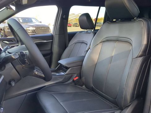 New 2026 Jeep Grand Cherokee Limited AWD/4WD image 6