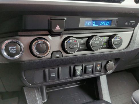 Used 2023 Toyota Tacoma TRD Sport AWD/4WD image 22