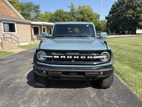 Used 2022 Ford Bronco Outer Banks w/ Sasquatch Package AWD/4WD image 7