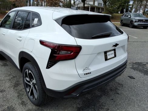 New 2026 Chevrolet Trax RS w/ Driver Confidence Package FWD image 13