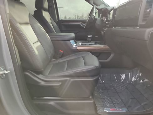 Used 2024 Chevrolet Silverado 1500 LT Trail Boss w/ Convenience Package II image 22