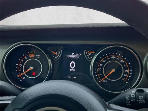Used 2023 Jeep Wrangler Unlimited Sport AWD/4WD image 10
