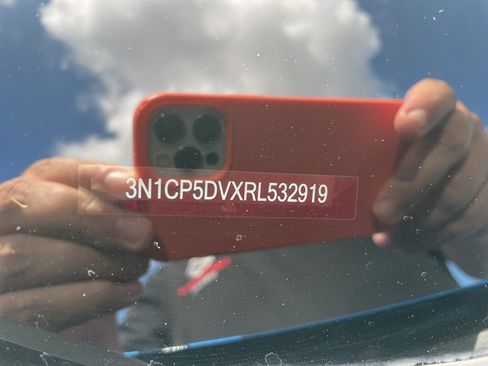 Certified 2024 Nissan Kicks SR w/ SR Premium Package image 27