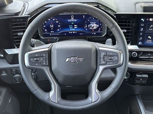 New 2025 Chevrolet Silverado 1500 LT Trail Boss w/ Convenience Package II image 11