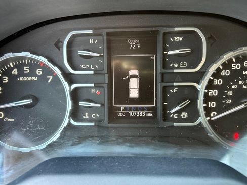 Used 2019 Toyota Tundra SR5 w/ TRD Off Road Package AWD/4WD image 25