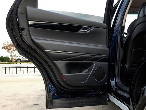 Used 2025 Genesis GV80 2.5T Standard image 51