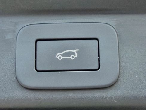 Certified 2025 Land Rover Range Rover Sport Autobiography AWD/4WD image 14