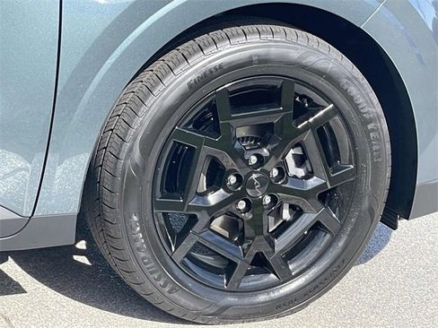 New 2026 Kia Carnival SX w/ SX Dark Edition Package image 18