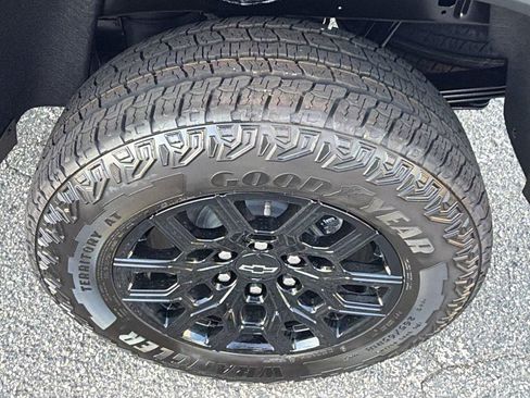 New 2026 Chevrolet Colorado Trail Boss AWD/4WD image 12