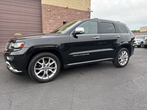 Used 2014 Jeep Grand Cherokee Summit image 2