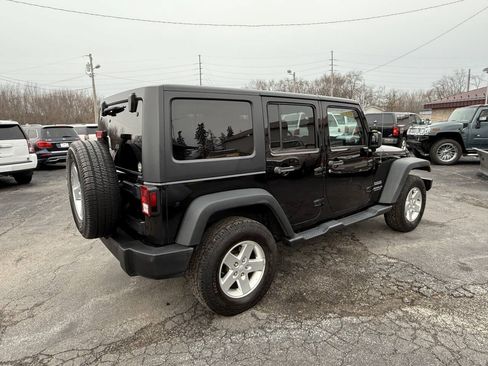 Used 2014 Jeep Wrangler Unlimited Sport w/ Quick Order Package 23S AWD/4WD image 5