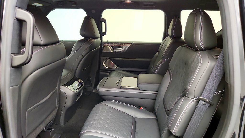 Used 2025 INFINITI QX80 Autograph AWD/4WD image 21