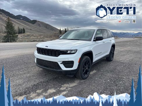 New 2025 Jeep Grand Cherokee Altitude image 1