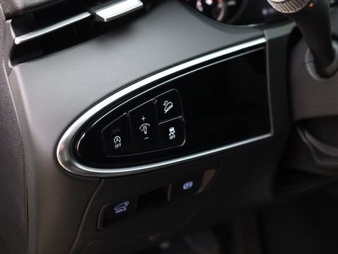 Used 2025 Genesis GV70 2.5T image 16