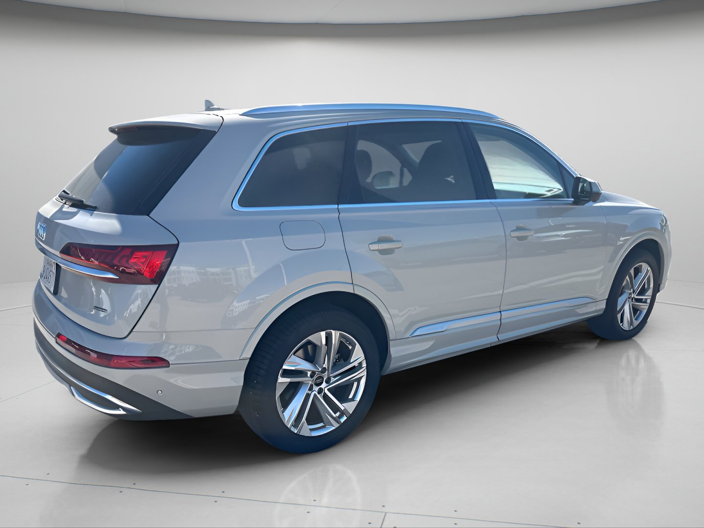 Used 2023 Audi Q7 2.0T Premium w/ Convenience Package AWD/4WD image 12
