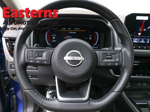 Used 2023 Nissan Rogue Platinum image 10