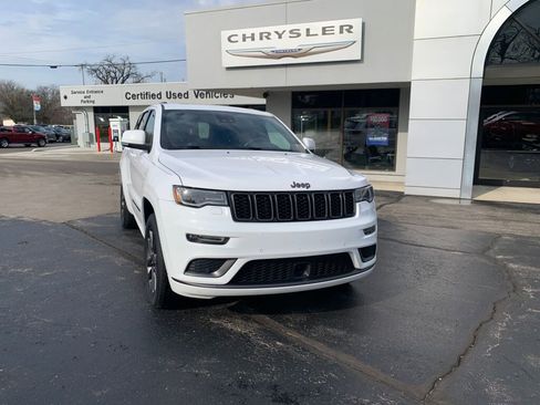 Used 2018 Jeep Grand Cherokee High Altitude image 2