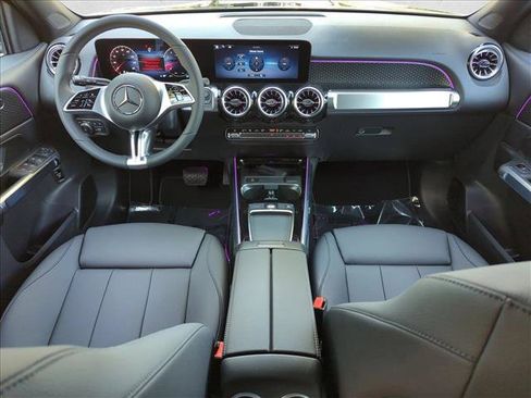 New 2026 Mercedes-Benz GLB 250 image 14