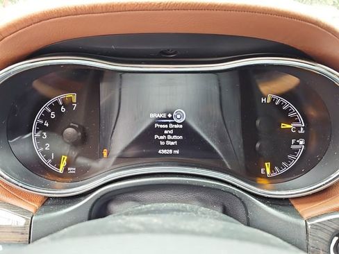 Used 2020 Jeep Grand Cherokee Overland w/ Trailer Tow Group IV image 11