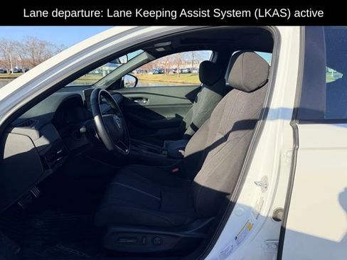 Used 2023 Honda Accord Sport image 8