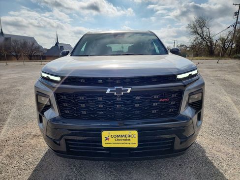 New 2026 Chevrolet Traverse RS w/ LPO, Floor Liner Package image 2