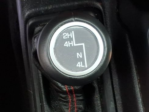 Used 2018 Jeep Wrangler Unlimited Rubicon AWD/4WD image 17