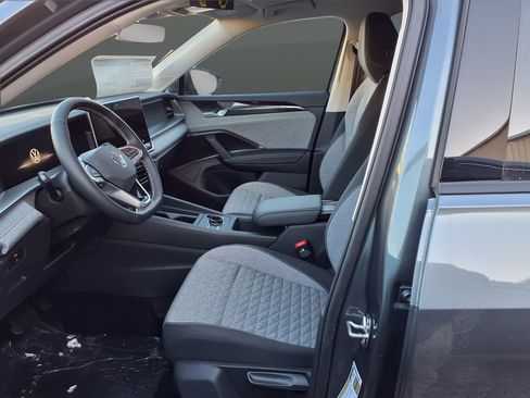 Used 2026 Volkswagen Tiguan S FWD image 23