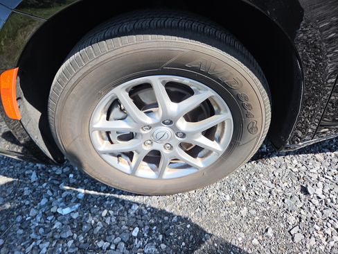 Used 2025 Chrysler Pacifica Select FWD image 27