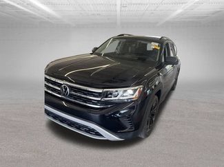 Used 2023 Volkswagen Atlas SE w/ Panoramic Sunroof Package FWD video 3