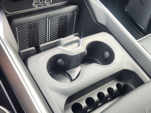 New 2026 RAM 3500 Laramie AWD/4WD image 19