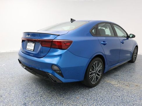 Used 2023 Kia Forte GT-Line w/ GT-Line Premium Package image 3