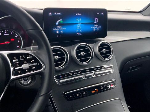 Certified 2022 Mercedes-Benz GLC 300 image 25