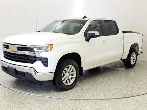 Used 2023 Chevrolet Silverado 1500 LT AWD/4WD image 3